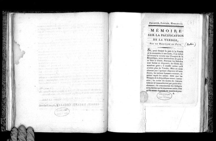 Mémoire sur la pacification de la Vendée, par un habitant du pays (Hullin), avec le projet de décret du Directoire exécutif