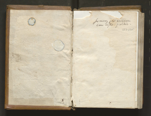 Recueil de sermons prononcés dans un couvent régulier. « Sicut predicatores et instructores fidelium debent esse in suis actibus prudentes... »