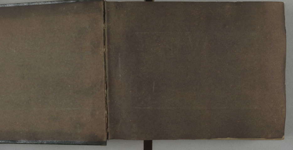 Album des monuments de l'Anjou par Hawke ; dessins originaux à la plume, d'après lesquels ont été gravées les planches de l'ouvrage de Godard-Faultrier, l'Anjou et ses monuments