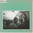 Saint-Aubin-de-Luigné : Cave dans le vignoble angevin, "La Biquerie"