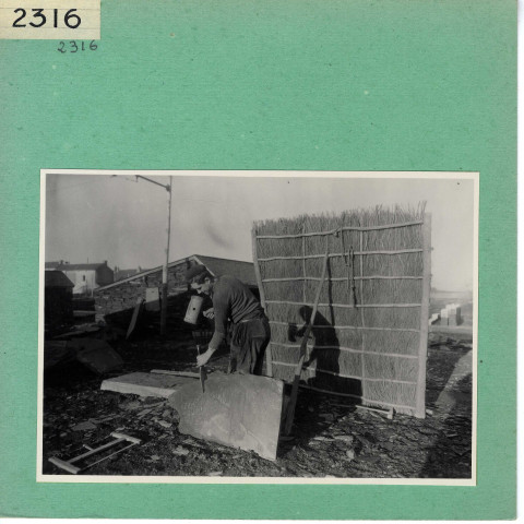 Trélazé : Fendeur d'ardoises