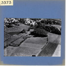 Savennières : Village et église (vue aérienne)