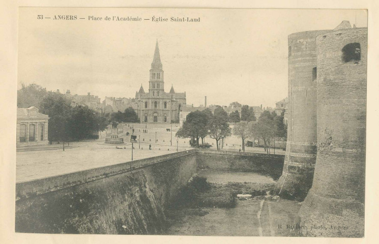 53. Angers. Place de l'Académie, Eglise Saint-Laud