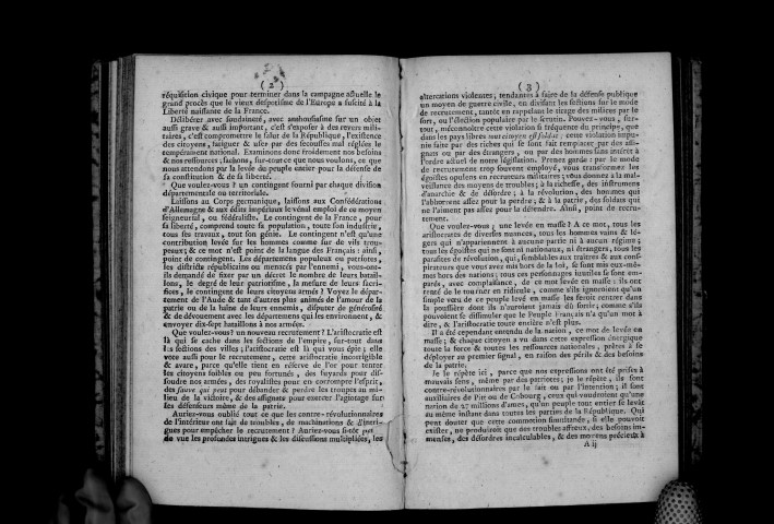 Rapport et décret du 23 août, l'an II, sur la réquisition civique des jeunes citoyens pour la défense de la Patrie, présentés au nom du Comité de salut public, par Bertrand Barrère