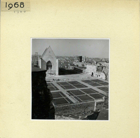 Angers : Cour intérieure