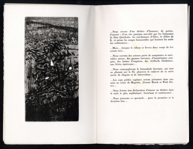 Les moutons arrivent à fond de train sur des échasses