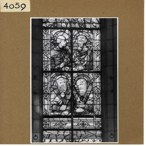 Angers : Vitrail (Saint-Christophe) et choeur