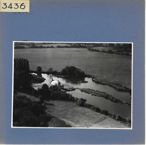 Luché-Pringé : Moulin de Merve, vue aérienne
