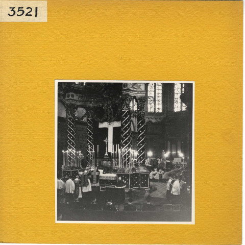 Angers : Messe de requiem pour le pape Pie XI à la cathédrale