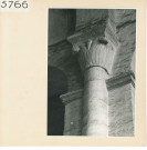 Angers : Chapelle et chapiteaux