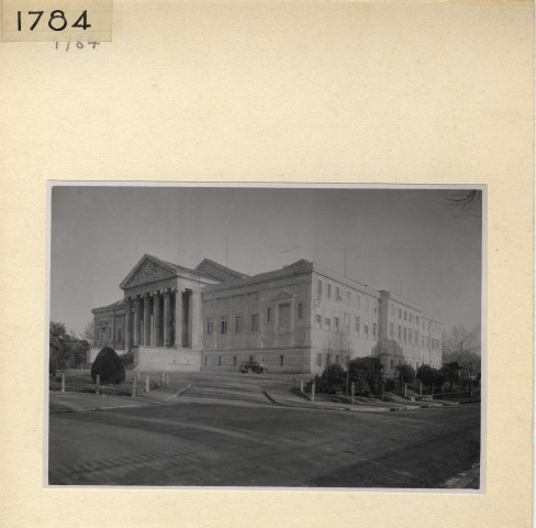 Angers : Vue d'ensemble du Palais de justice