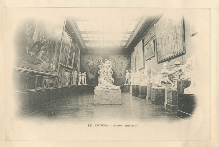 4. Angers. Musée. Intérieur