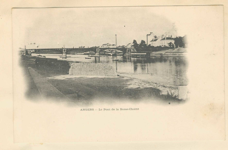 Angers. Vue générale prise du Pont de la Basse-Chaîne