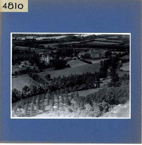 Rochefort-sur-Loire : Château de Saint-Symphorien (vue aérienne)