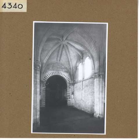 Angers : Eglise Saint-Martin, nef