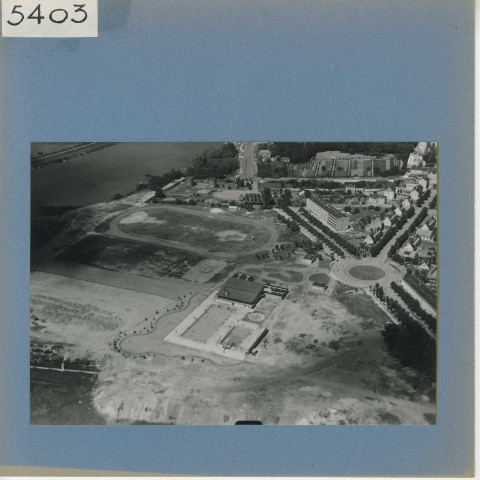 Angers : Piscine et stade, vue aérienne