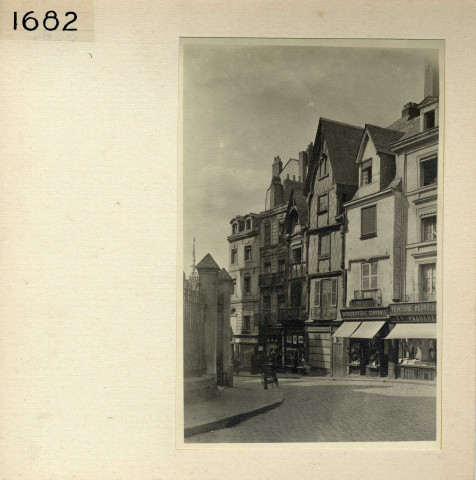 Angers : rue de l'Oisellerie