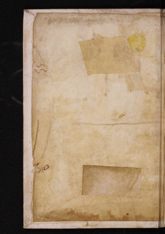 Pierre le Chantre. Verbum abreviatum. « Abel dicitur principium ecclesie propter innocentiam... » Fin : « Quanta non fuit unquam in alio homine. Expliciunt Distinctiones per alphabetum. » Sur un feuillet de garde, XIIIe siècle, tableau des articles de la foi chrétienne et quatre vers