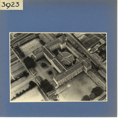 Angers : Mongazon, vue aérienne