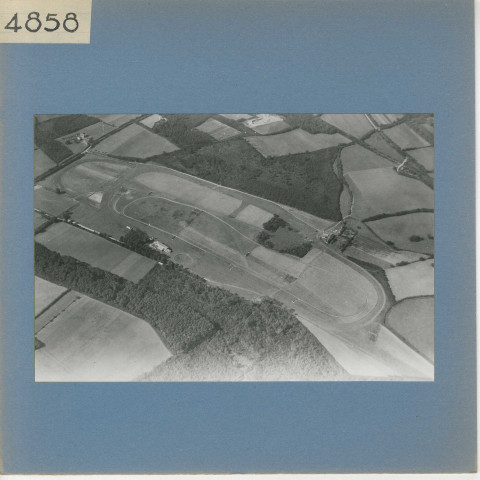 Durtal : Hippodrome (vue aérienne)