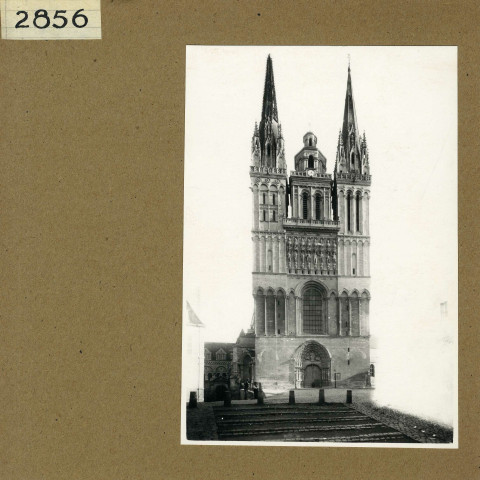 Angers : Cathédrale, extérieur