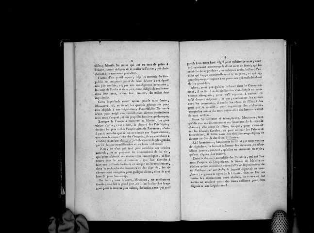 Pétition des Amis de la constitution de la ville d'Angers à MM. les administrateurs du département de Maine-et-Loire, sur le décret relatif au marc d'argent, Signé : Couraudin et Benaben