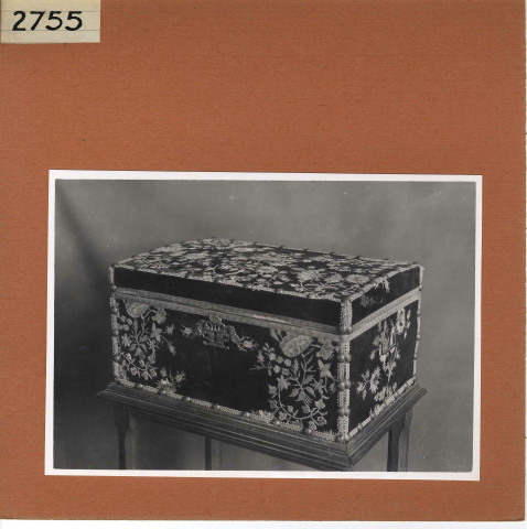 Brissac : Château de Brissac, meuble