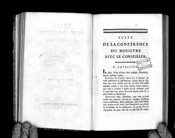 Suite de la conférence du ministre avec le conseiller