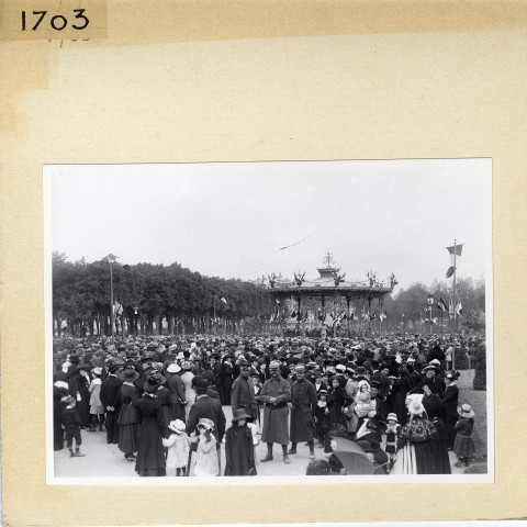 Angers : Vue d'ensemble du concert (jardin du Mail)