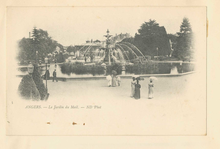 5. Angers. Le Jardin du Mail