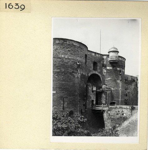 Angers : Château (pont-levis)
