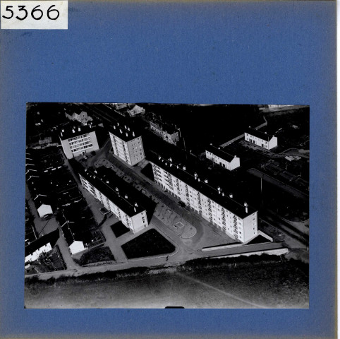 Angers : Belle-Beille, Cité Patton ( vue aérienne)