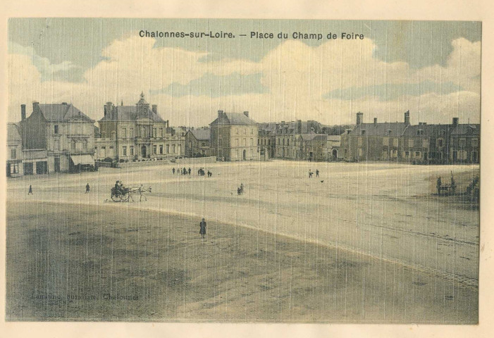 Chalonnes-sur-Loire. Place du champ de Foire