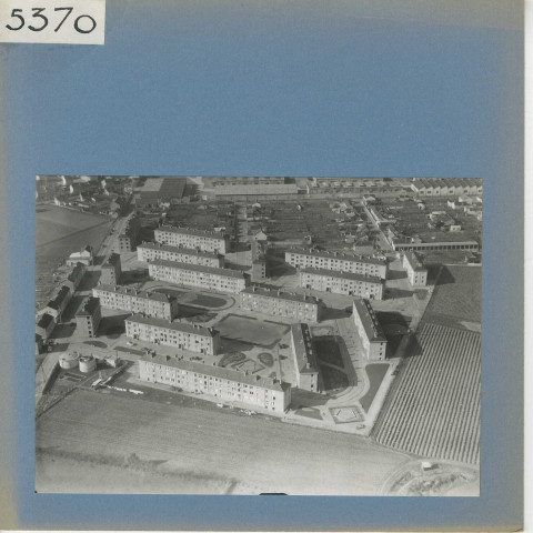 Angers : Cité Verneau ( vue aérienne)