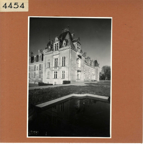 Chambellay : Château du Bois-Montboucher, lac