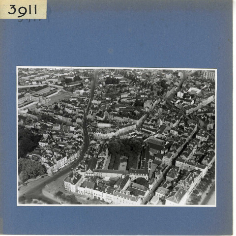 Angers : Quartier Saint-Michel, vue aérienne