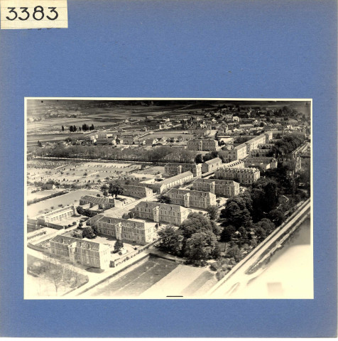 Sainte-Gemmes-sur-Loire : Hôpital psychiatrique (vue aérienne)