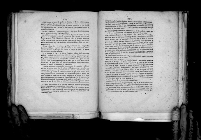 Mémoire pour Jean-Baptiste Royer, notaire public de la commune de Varennes-sous-Montsoreau, et président de l'administration municipale du canton d'Allonnes, en réponse à celui du citoyen Charles-Jean Roberdeau, juge de paix du même canton, souscrit par le citoyen Coutard, homme de loi à Saumur, Signé Royer