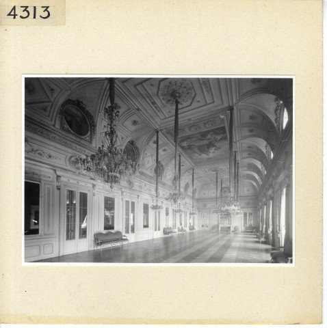 Angers : Salle des fêtes (Préfecture)