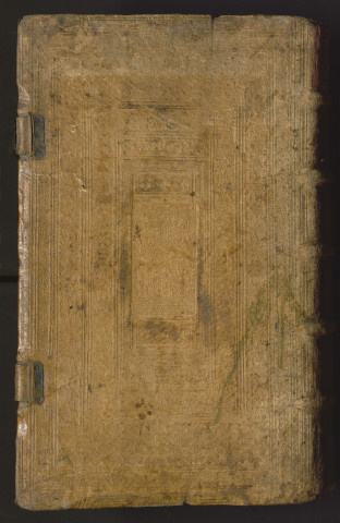 Petri Andreae Matthioli medici Caesarei et Ferdinandi... Opera quae extant omnia: hoc est commentarij in VI. libros Pedacij Dioscoridis... medica materia: adiectis in margine variis Graeci textus lectionibus, ex antiquissimis codicibus desumptis, qui Dioscoridis deprauatam lectionem restituunt: nunc à Casparo Bauhino... post diuersarum editionum collationem... aucti: synonymiis quoque plantarum et notis illustrati: adiectis plantarum iconibus... De ratione distillandi aquas ex omnibus plantis... Item apologia in Amatum Lusitanum, cum censura in eiusdem enarrationes. Epistolarum medicinalium libri quinque. Dialogus de morbo Gallico. Cum locupletissimis indicibus...