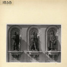 Angers : Détail d'une face de la statue du Roi René