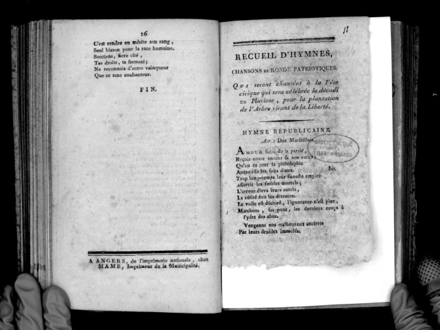 Recueil d'hymnes, chansons et ronde patriotiques, qui seront chantées à la Fête civique qui sera célébrée le décadi 20 pluviose, pour la plantation de l'Arbre vivant de la Liberté
