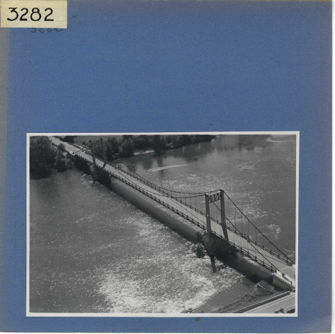 Les Rosiers-sur-Loire : Pont, vue aérienne