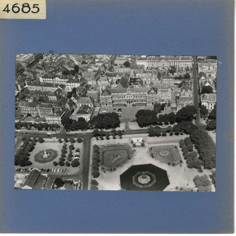 Angers : Hôtel de Ville (vue aérienne)