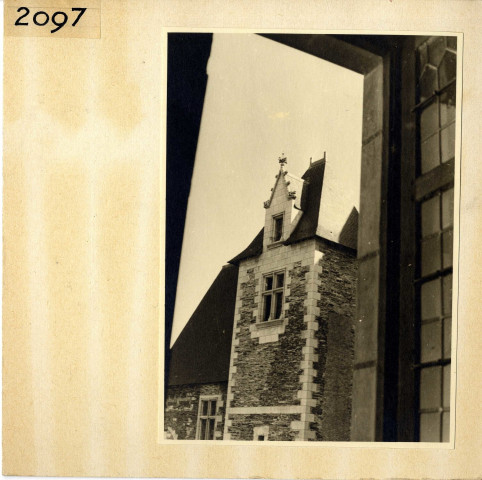 Angers : Détail du toit du Châtelet