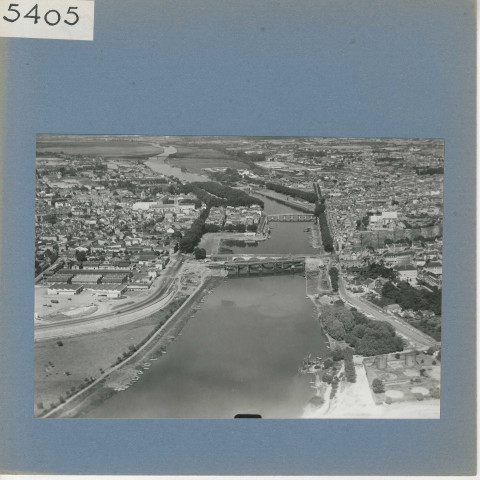 Angers : La Maine, vue aérienne