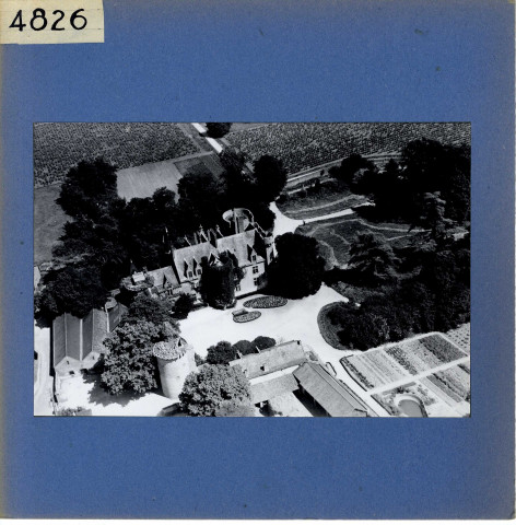 Tigné : Le bourg (vue aérienne)