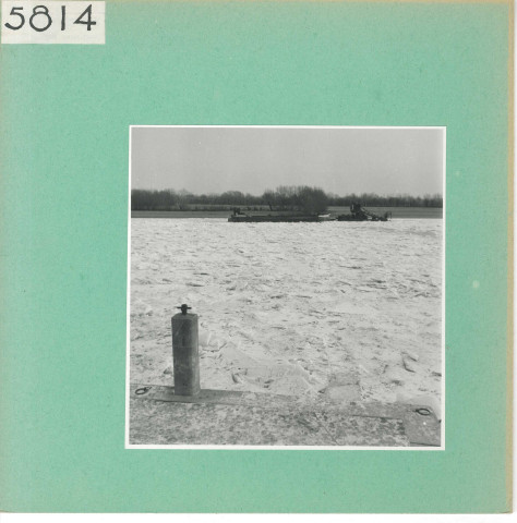 Bouchemaine : Glace dans la Loire