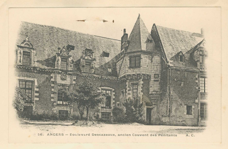 56. Angers. Boulevard Descazeaux, ancien Couvent des Pénitents