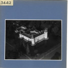 Ecuillé : Château du Plessis-Bourré, vue aérienne